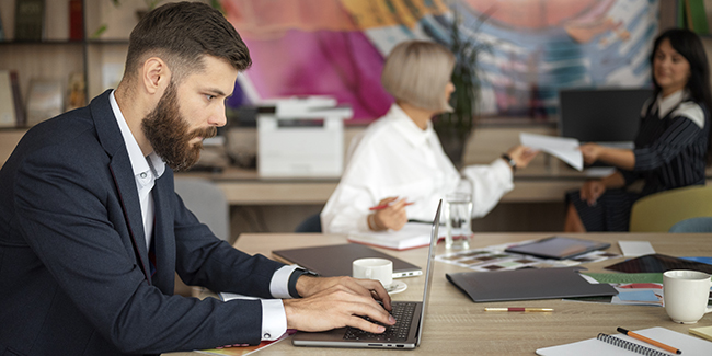 obtenez rapidement votre devis rc pro en ligne et assurez la protection idéale pour votre activité professionnelle. comparez les offres et trouvez la couverture qui correspond à vos besoins en quelques clics.