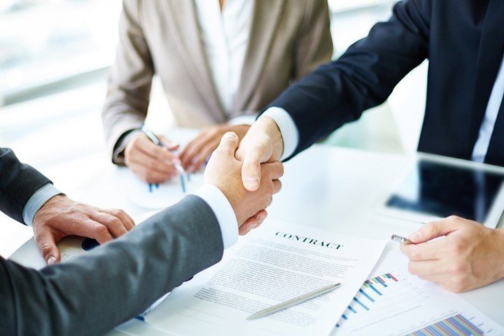 découvrez l'importance de l'assurance responsabilité civile professionnelle (rc pro) pour les entrepreneurs. protégez-vous contre les risques liés à votre activité et garantissez la pérennité de votre entreprise avec une couverture adaptée.